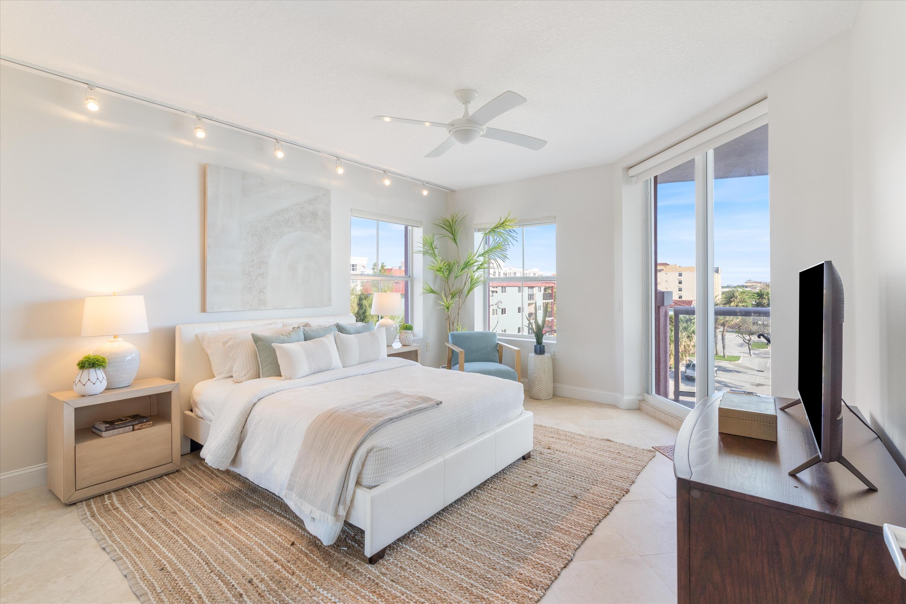 2051 SE 3rd Street 407, Deerfield Beach Unit: 407