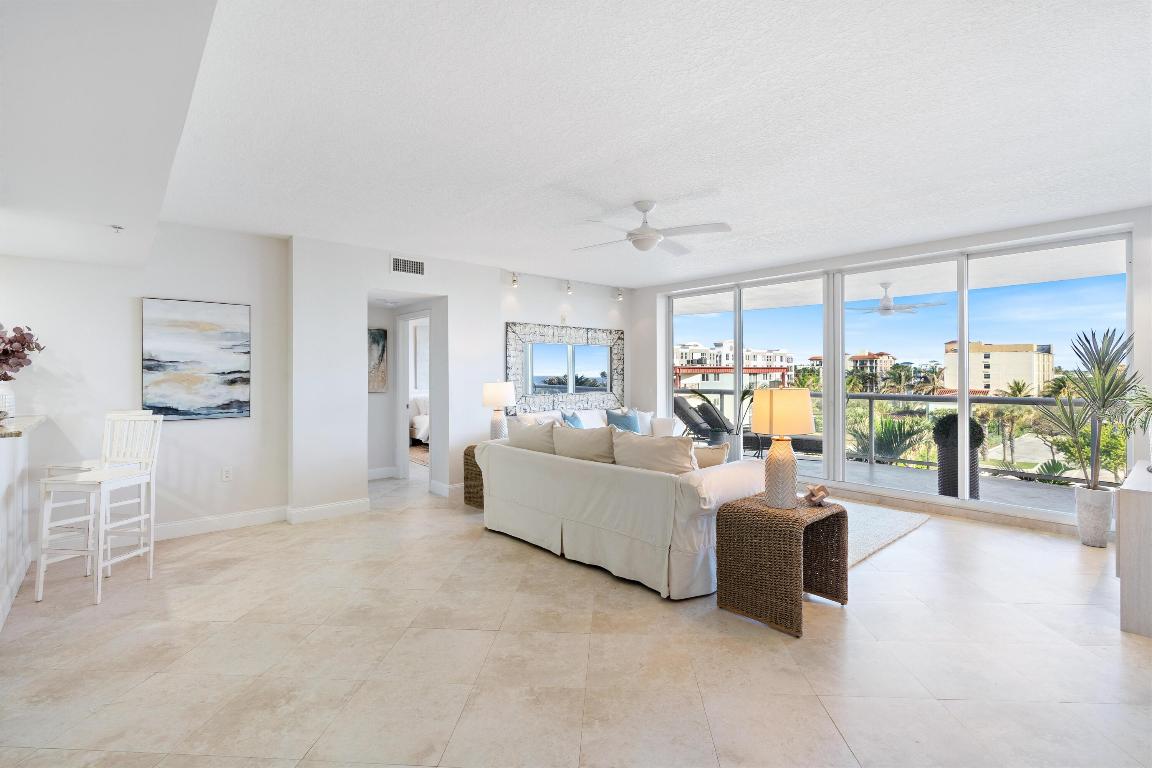 2051 SE 3rd Street 407, Deerfield Beach Unit: 407