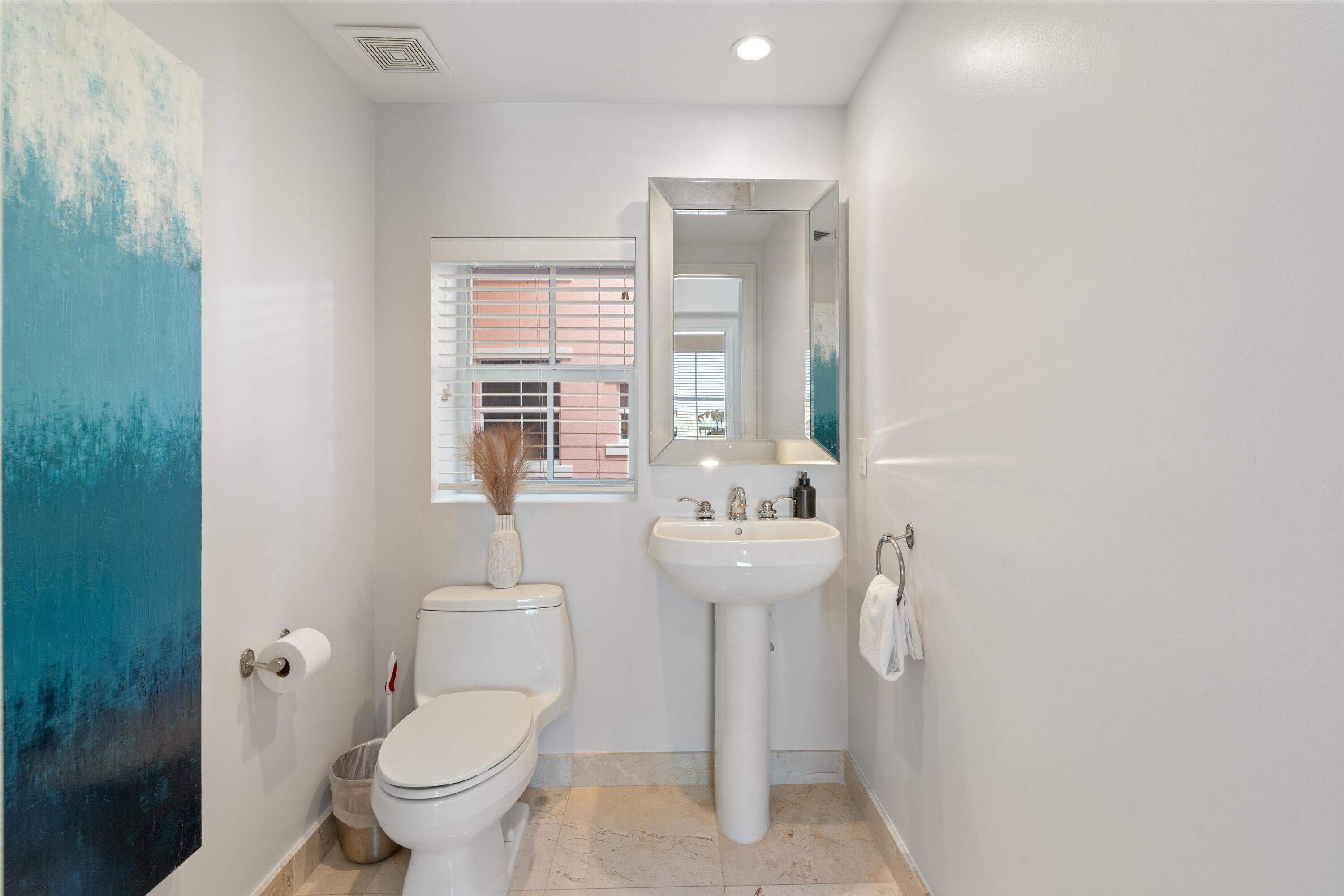 2051 SE 3rd Street 407, Deerfield Beach Unit: 407