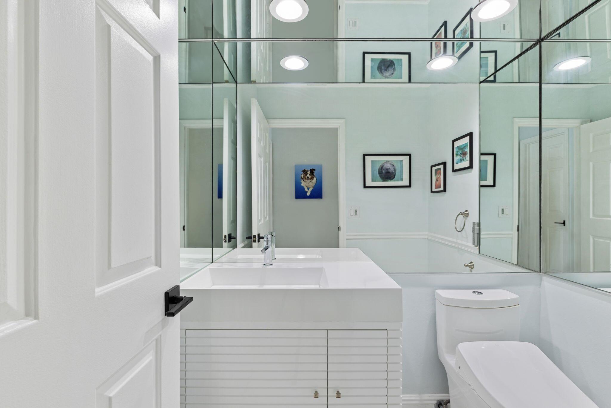 5556 N Ocean Boulevard 6a