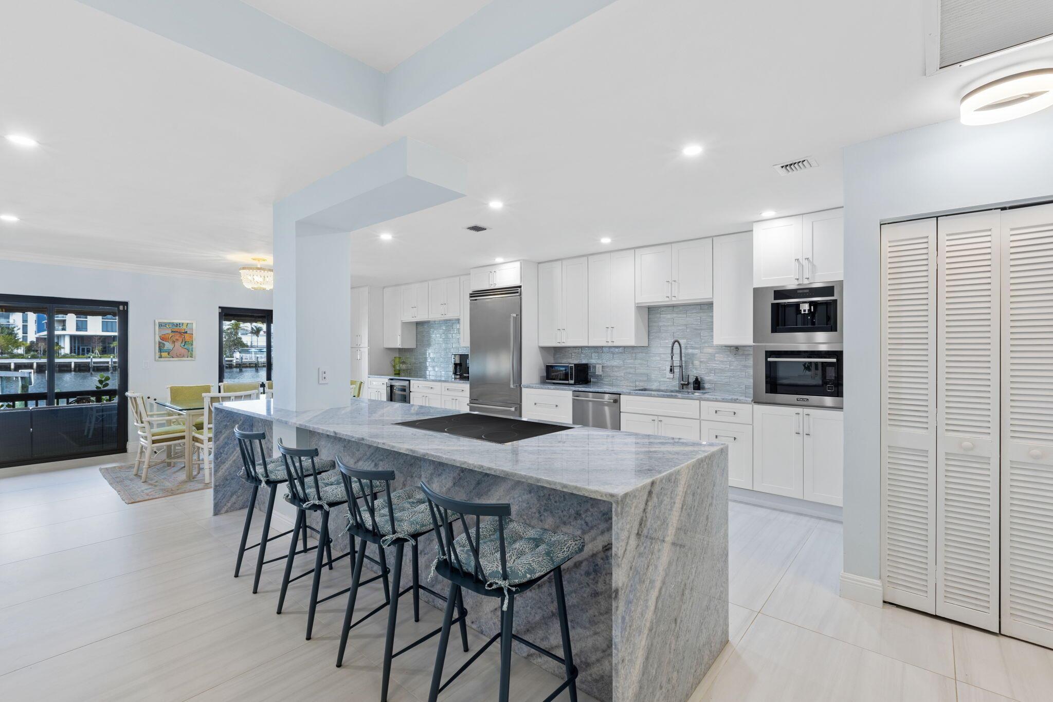 5556 N Ocean Boulevard 6a