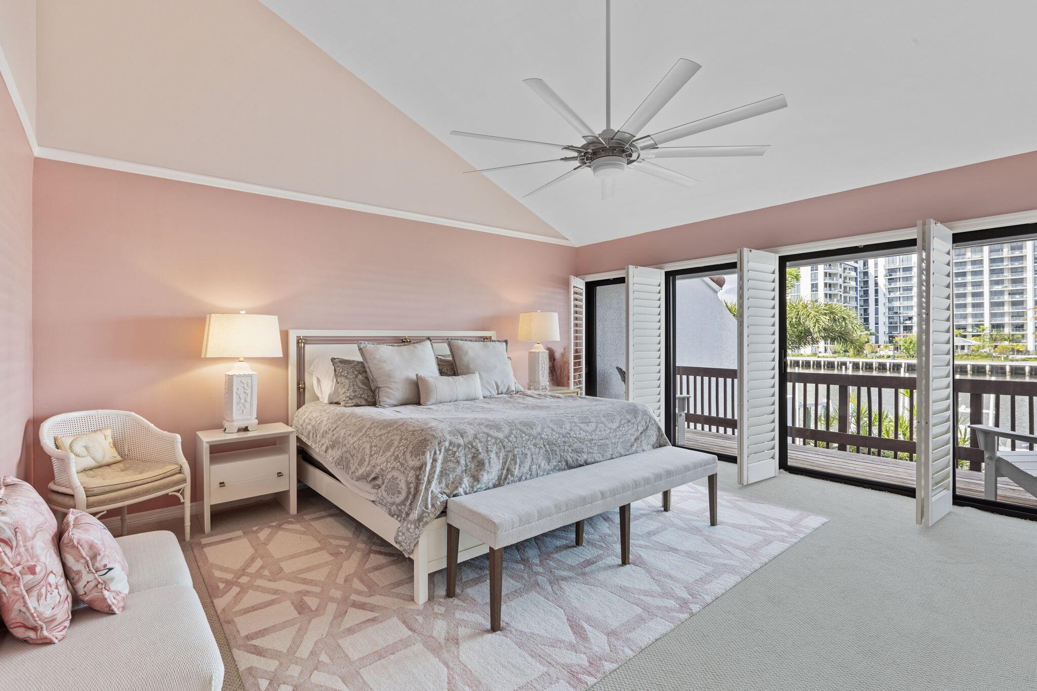 5556 N Ocean Boulevard 6a