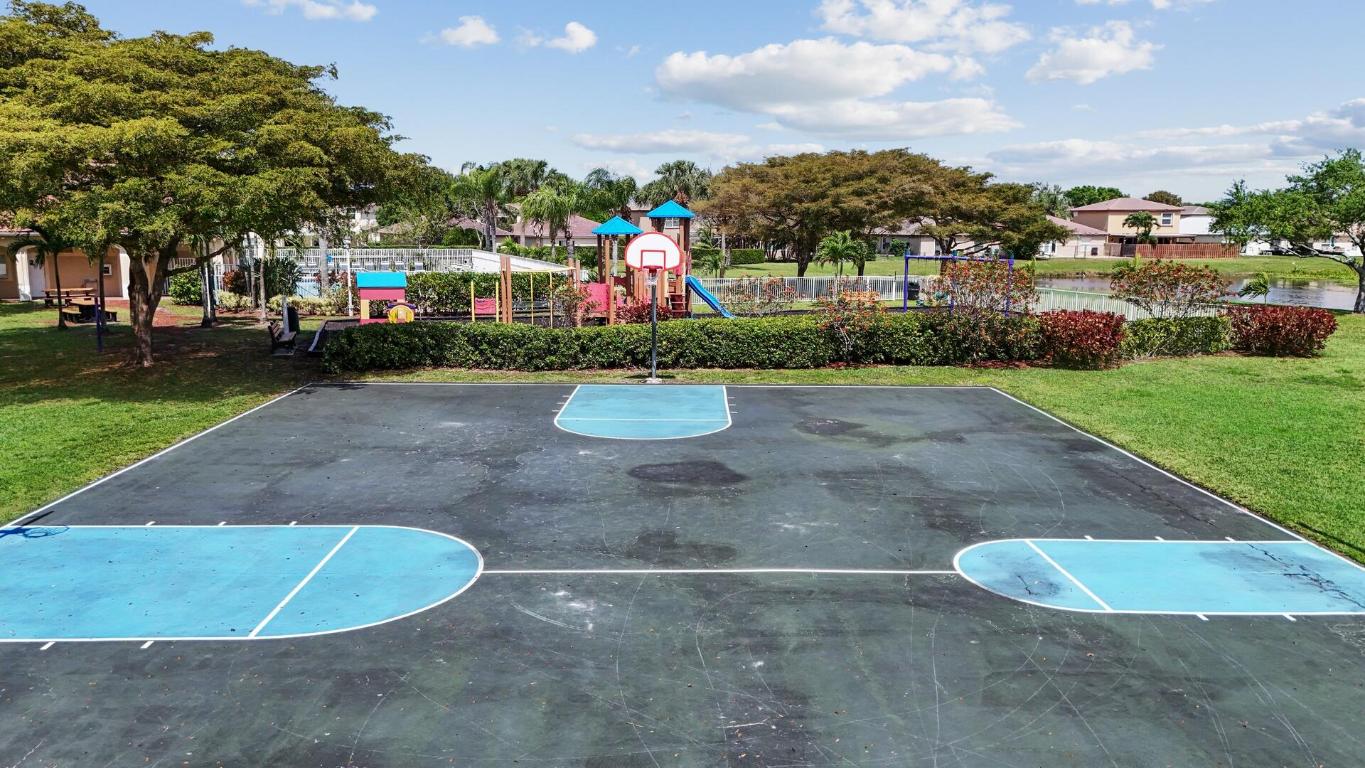 5274 Pine Meadows Road, Lake Worth