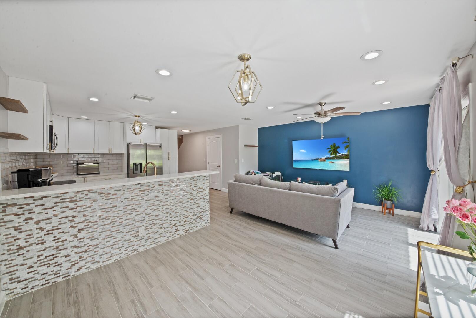 5274 Pine Meadows Road, Lake Worth