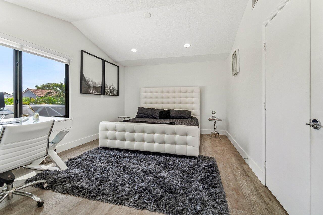 20896 La Questa Court, Boca Raton