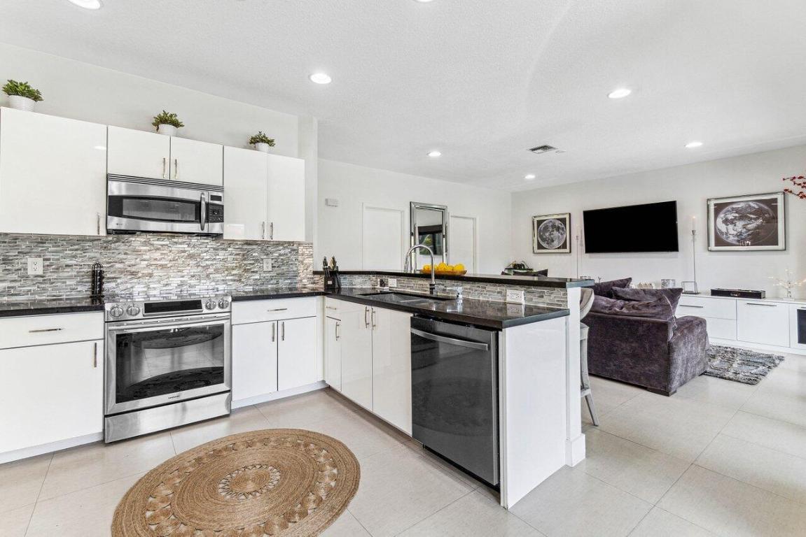 20896 La Questa Court, Boca Raton