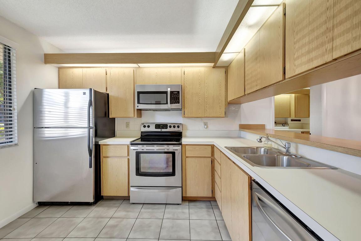 6145 Balboa Circle 102, Boca Raton Unit: 102