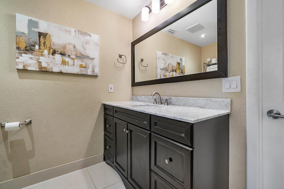 21110 White Oak Avenue, Boca Raton