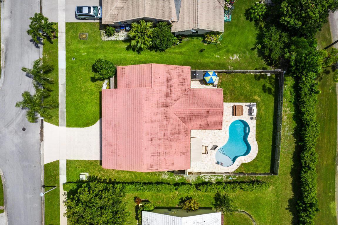 21110 White Oak Avenue, Boca Raton