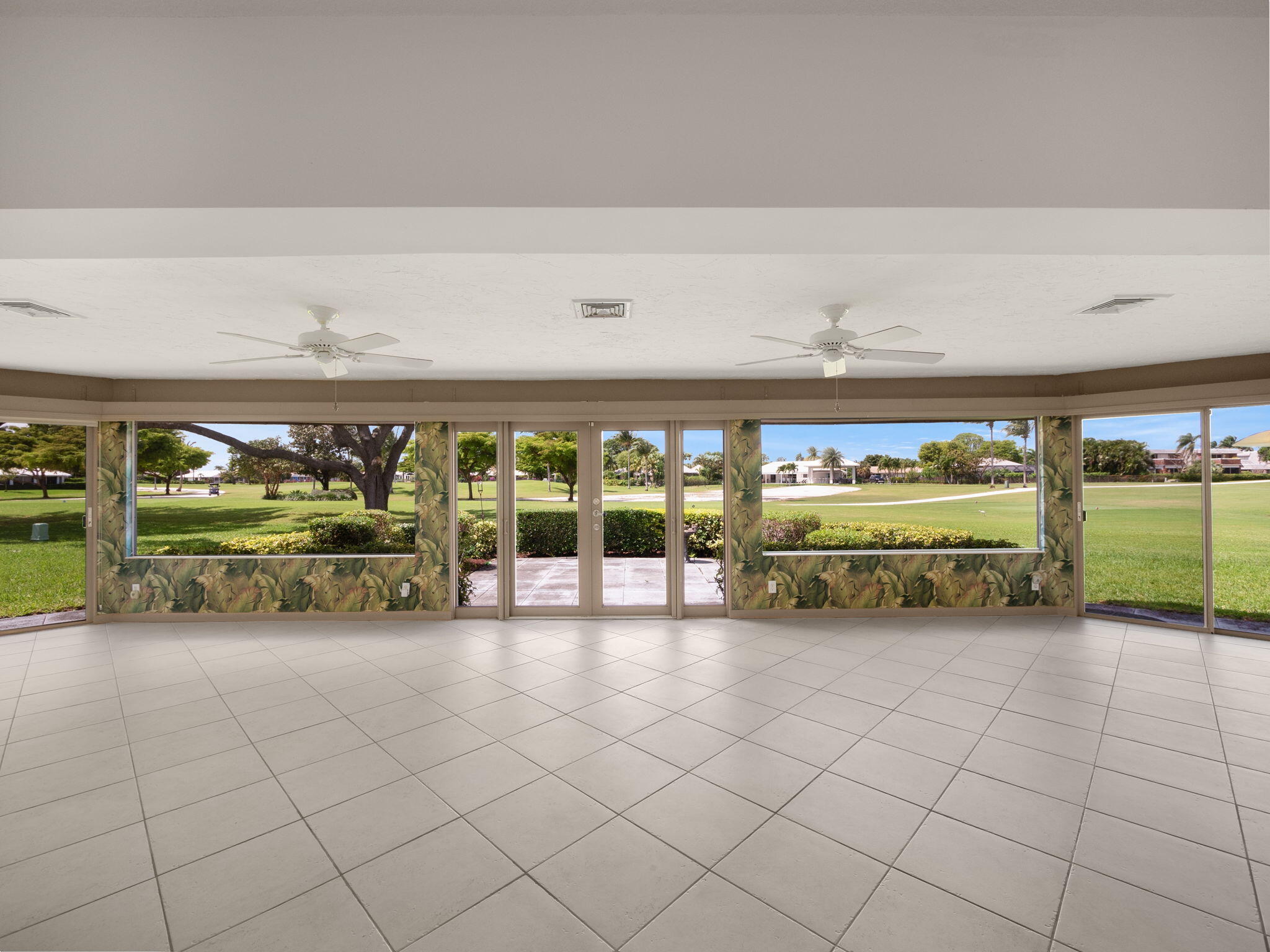 379 Villa Drive S, Atlantis