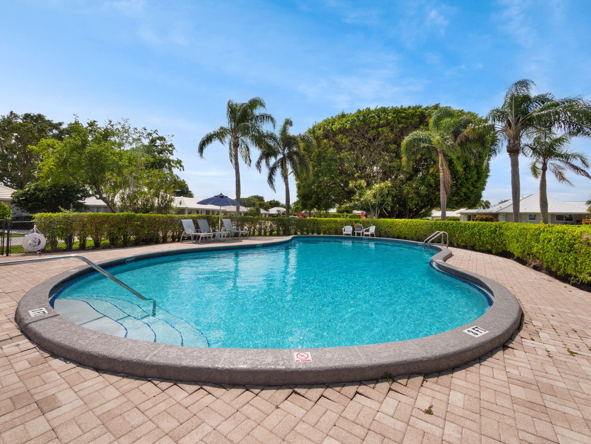 379 Villa Drive S, Atlantis