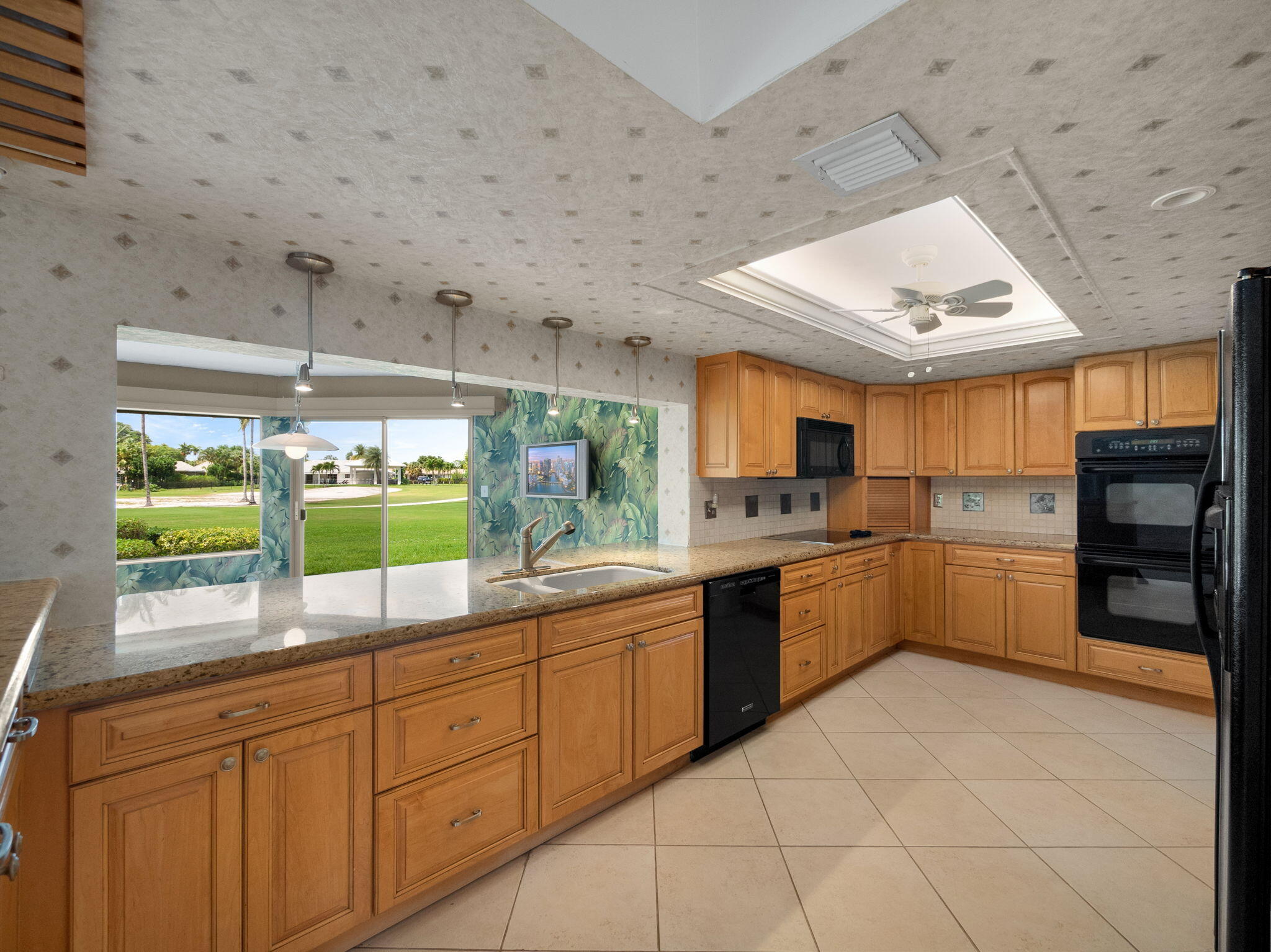 379 Villa Drive S, Atlantis