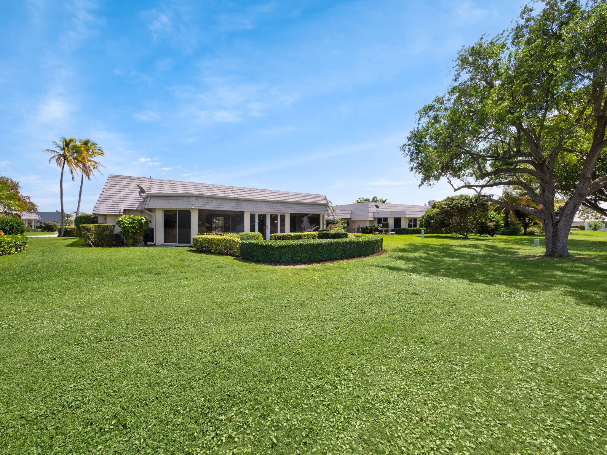 379 Villa Drive S, Atlantis