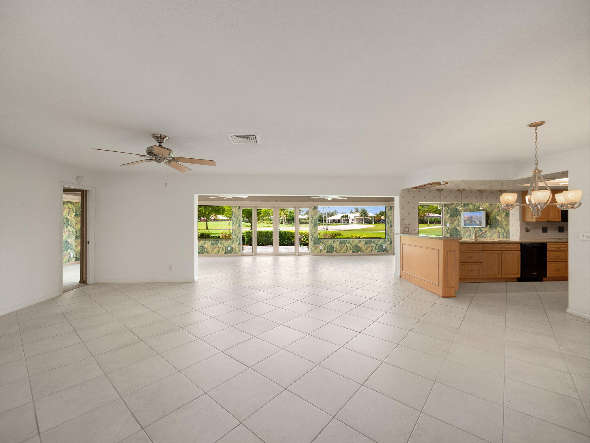 379 Villa Drive S, Atlantis