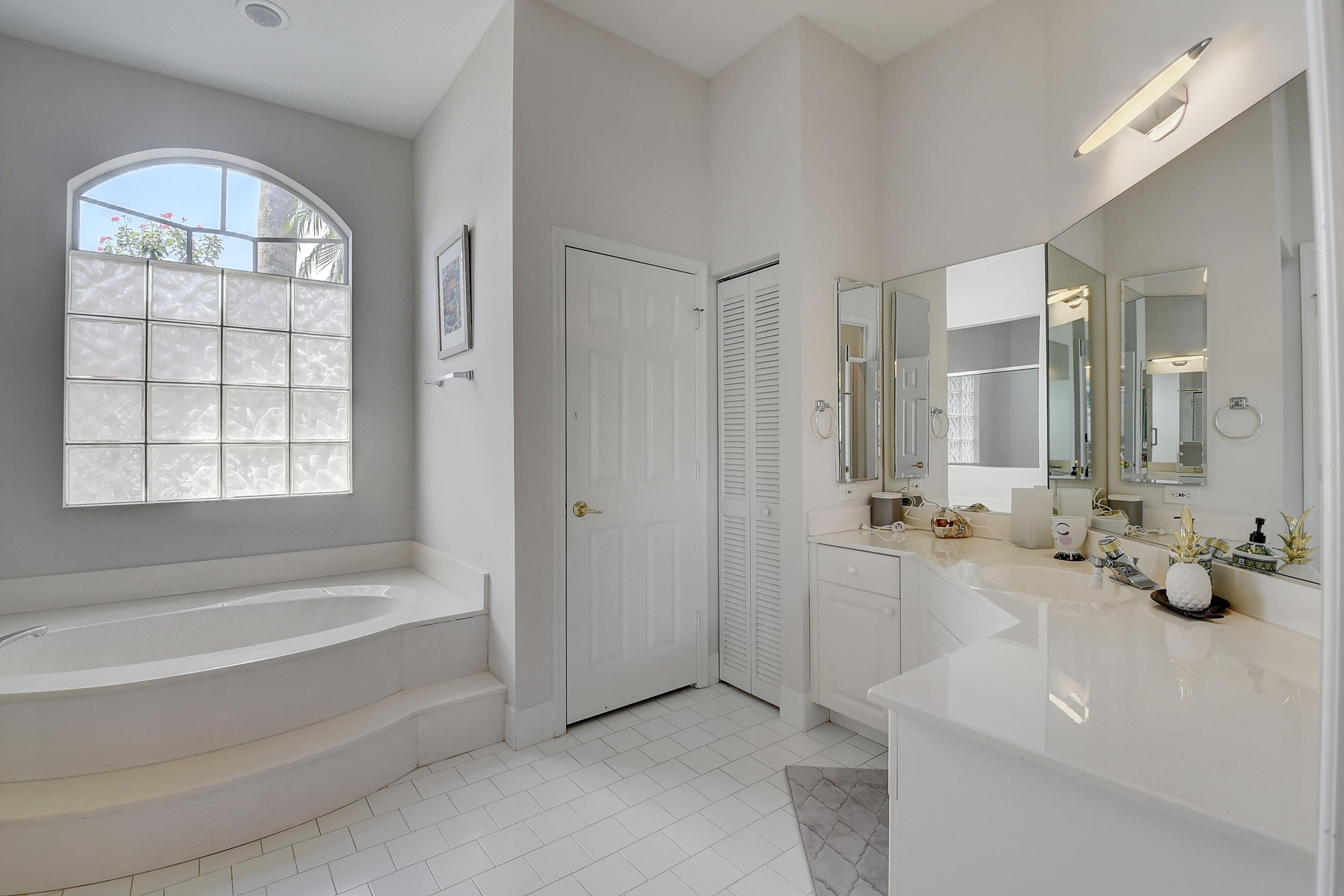 7831 Bridlington Drive