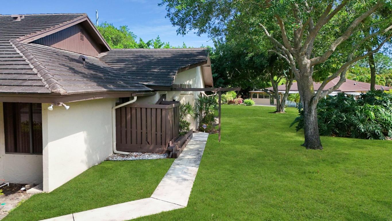 10178 Chestwood Road, Boynton Beach