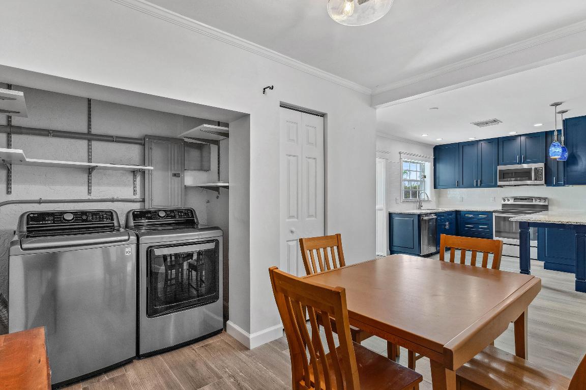 165 Lakeside Drive, Jupiter