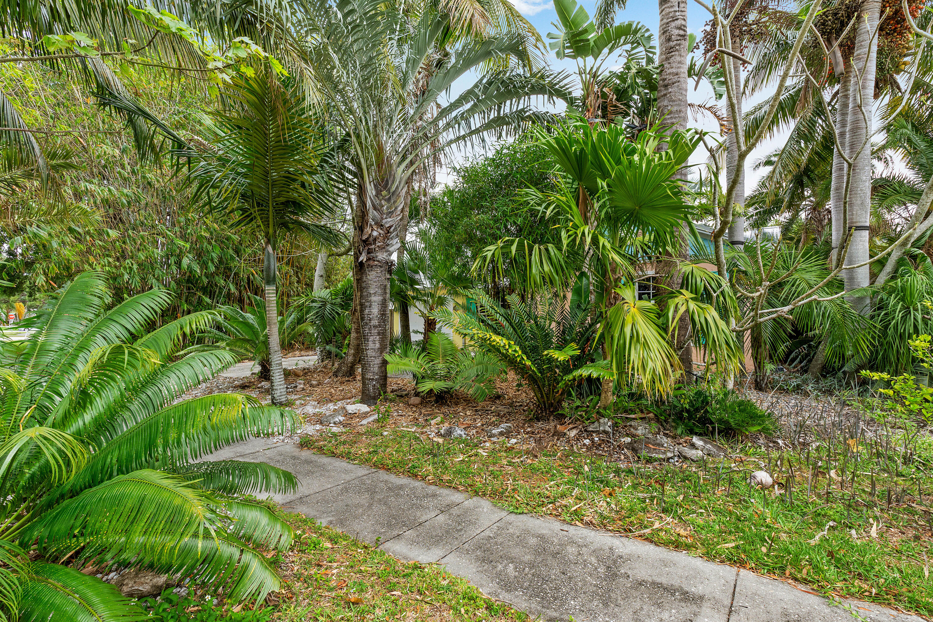 165 Lakeside Drive, Jupiter
