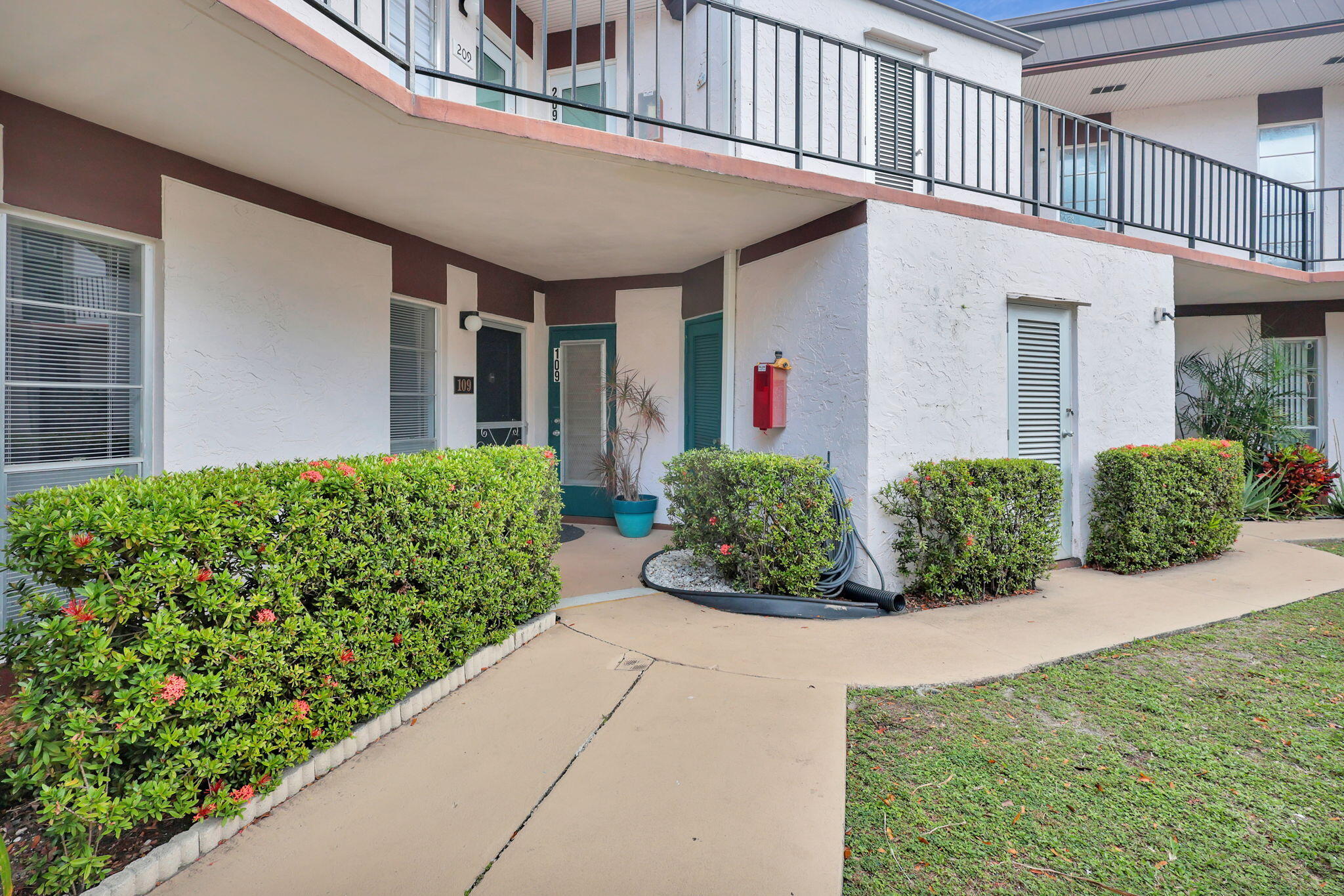 4 Greenway N 109