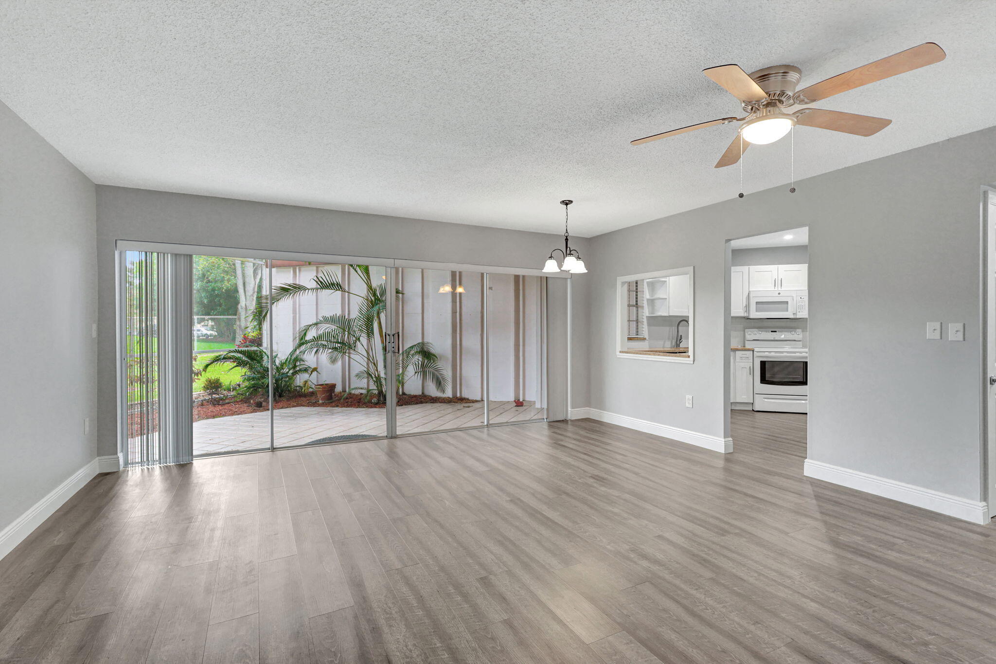 4 Greenway N 109