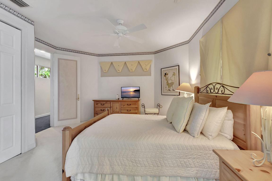 6514 NW 39th Ter Terrace