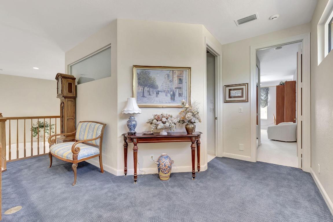 6514 NW 39th Ter Terrace