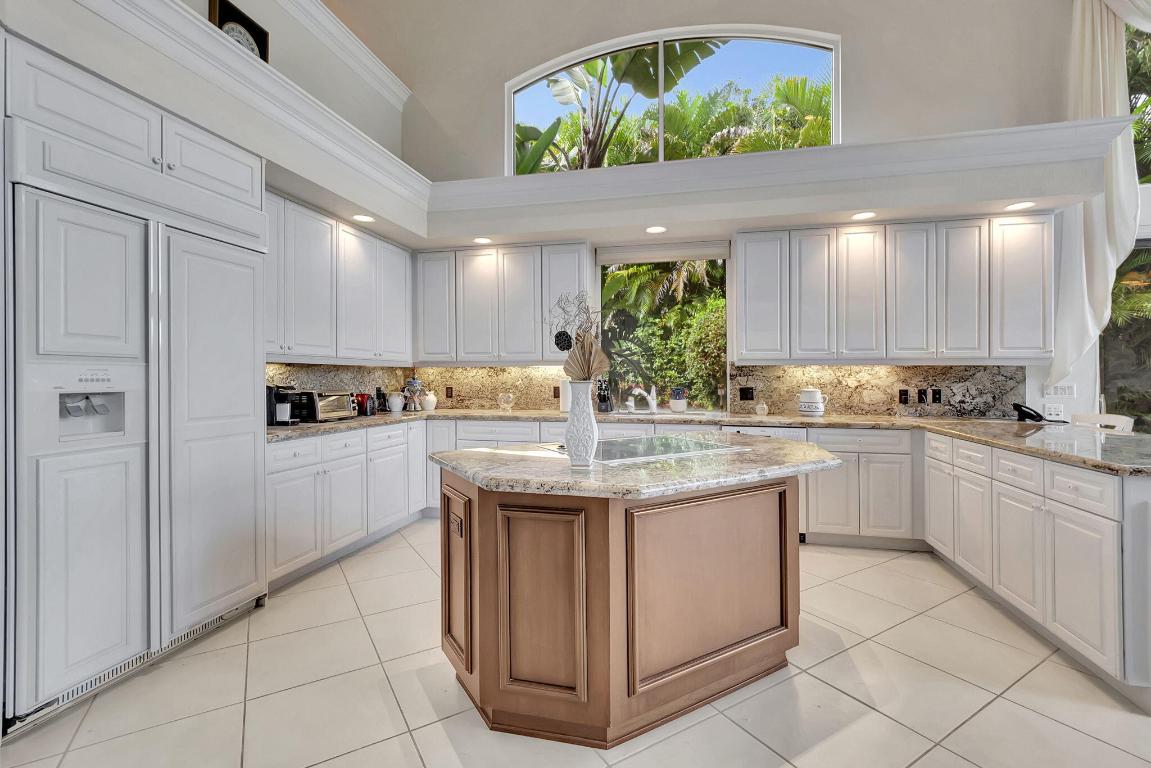 6514 NW 39th Ter Terrace