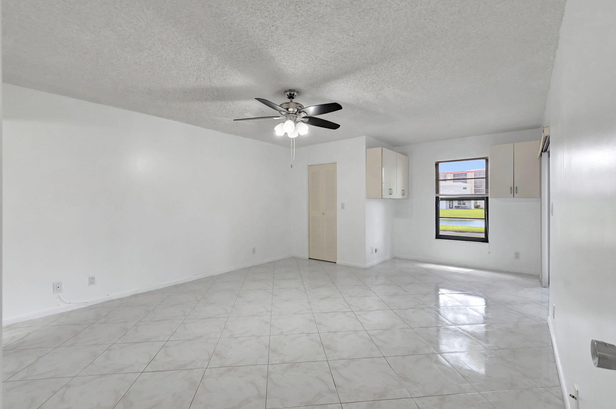 7290 Kinghurst Drive 102