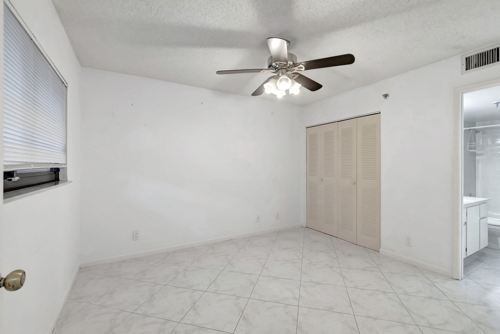 7290 Kinghurst Drive 102