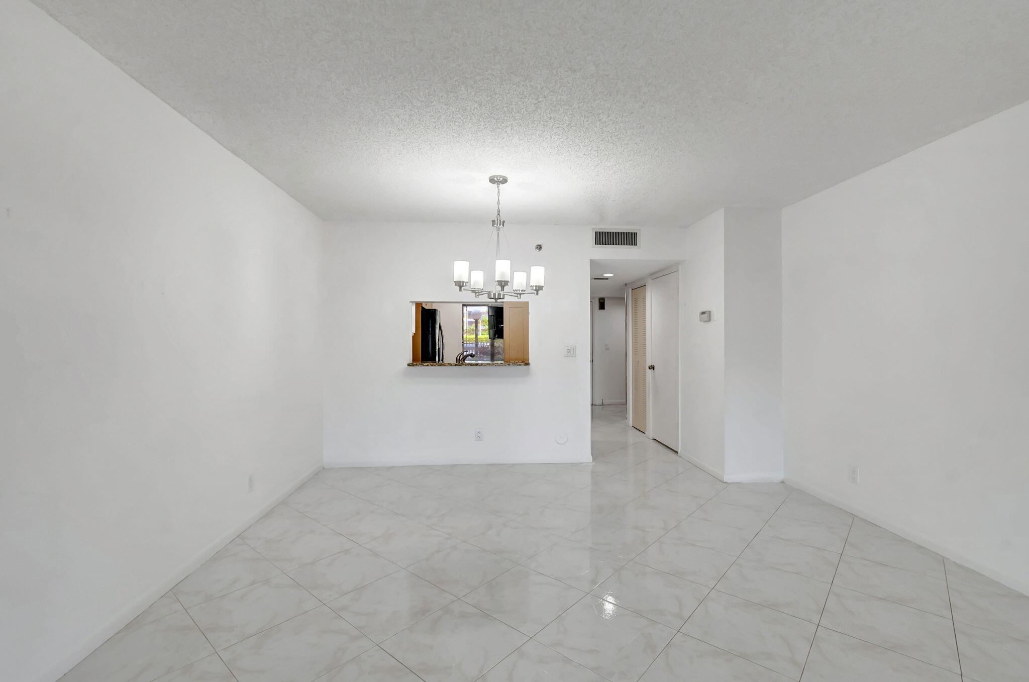 7290 Kinghurst Drive 102