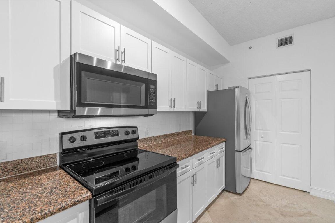 3606 S Ocean Boulevard 103, Highland Beach Unit: 103