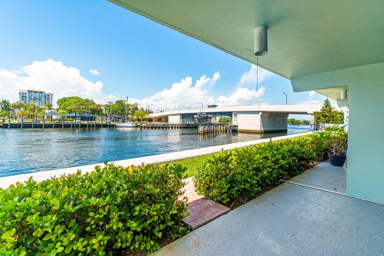 65 SE Spanish Trail 1060, Boca Raton Unit: 1060