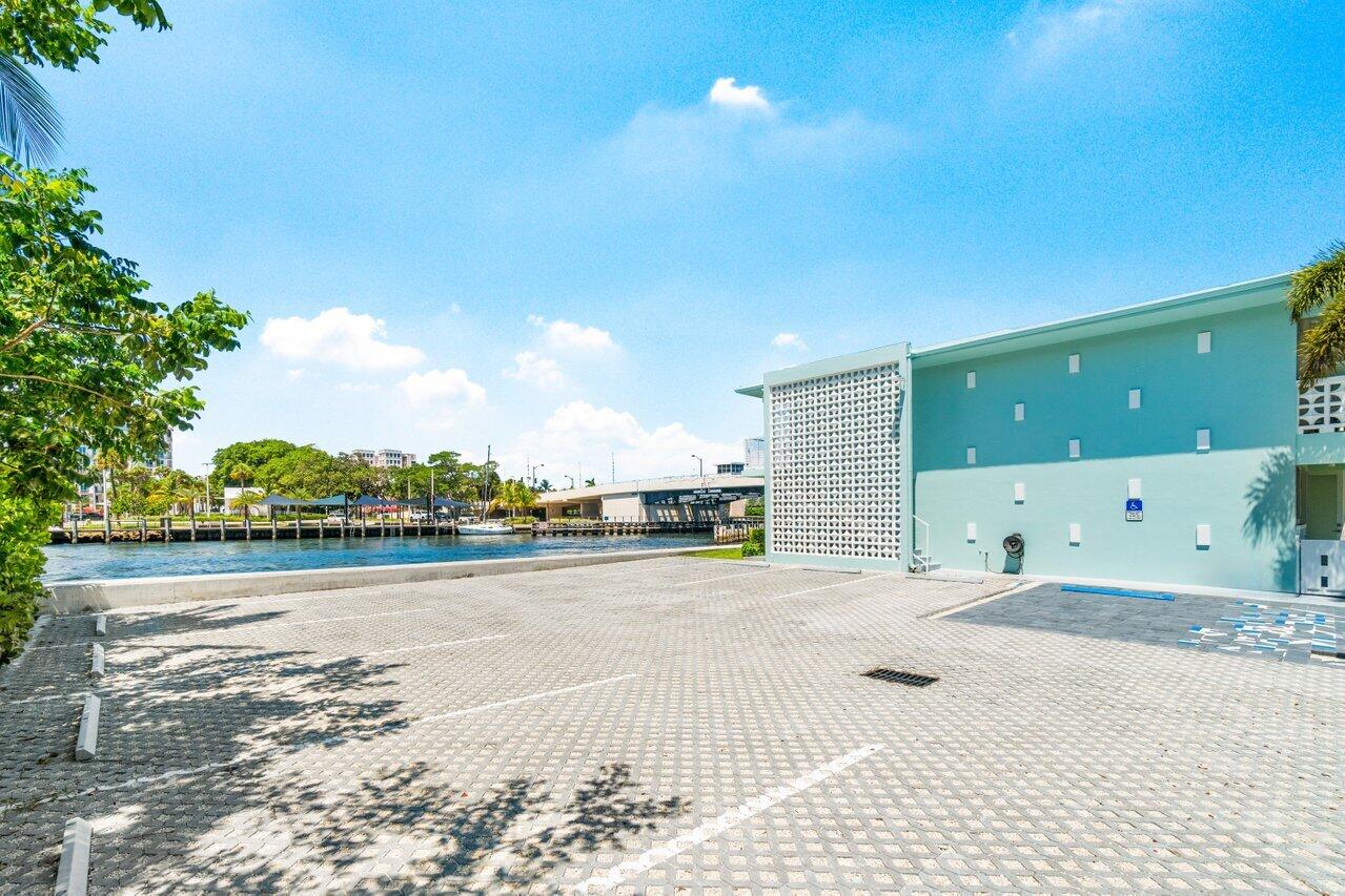 65 SE Spanish Trail 1060, Boca Raton Unit: 1060