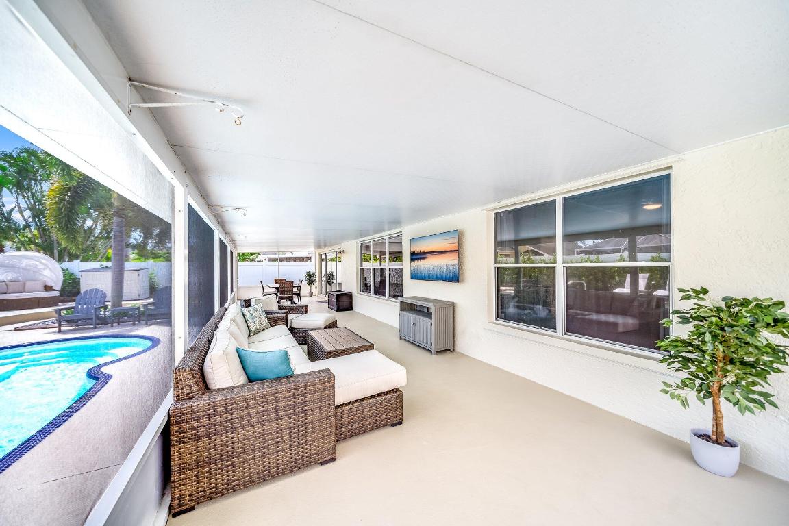 81 Maple Lane, Boynton Beach