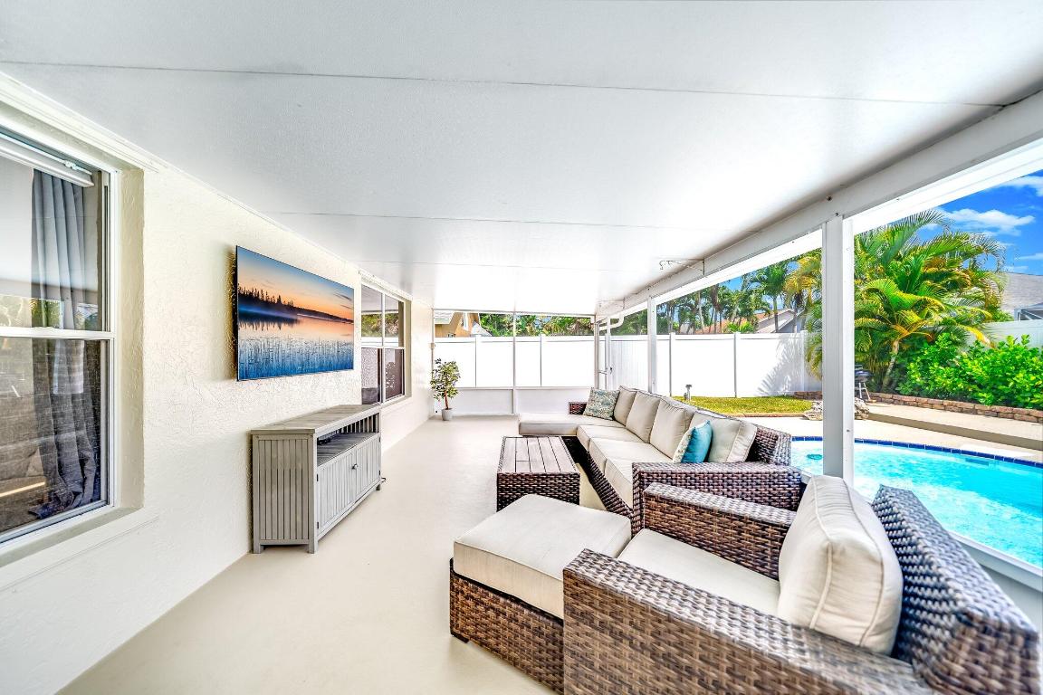 81 Maple Lane, Boynton Beach