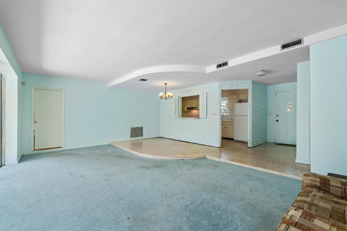 650 Las Palmas Parkway, Boynton Beach