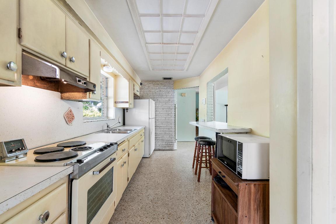 650 Las Palmas Parkway, Boynton Beach