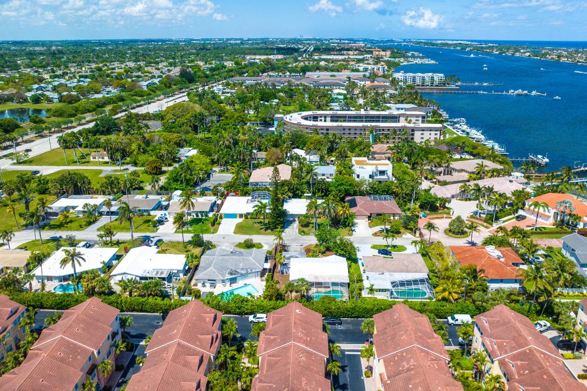 650 Las Palmas Parkway, Boynton Beach