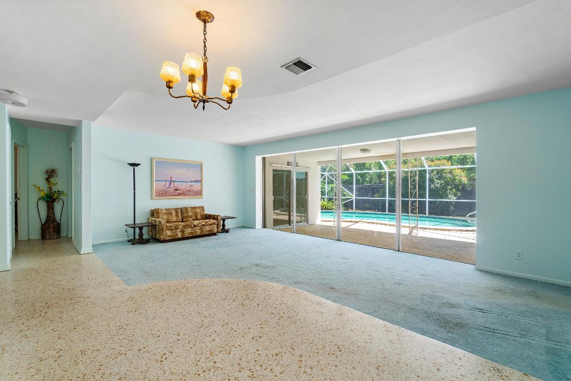 650 Las Palmas Parkway, Boynton Beach