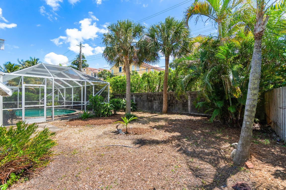 650 Las Palmas Parkway, Boynton Beach