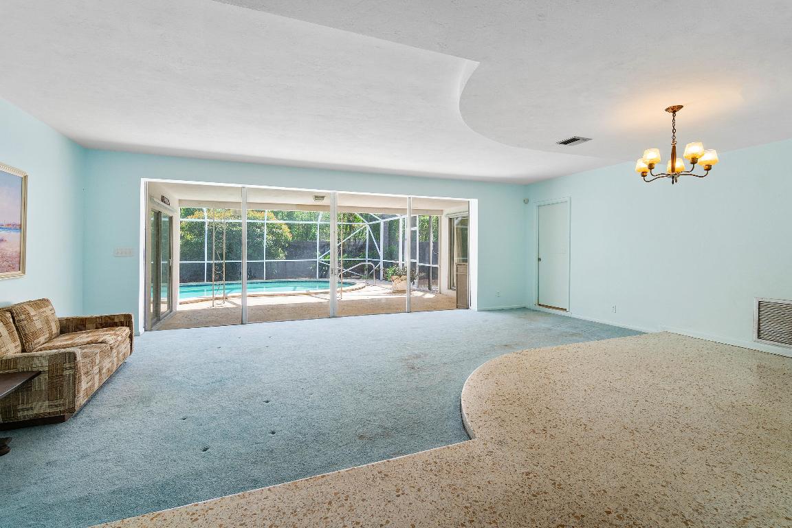 650 Las Palmas Parkway, Boynton Beach