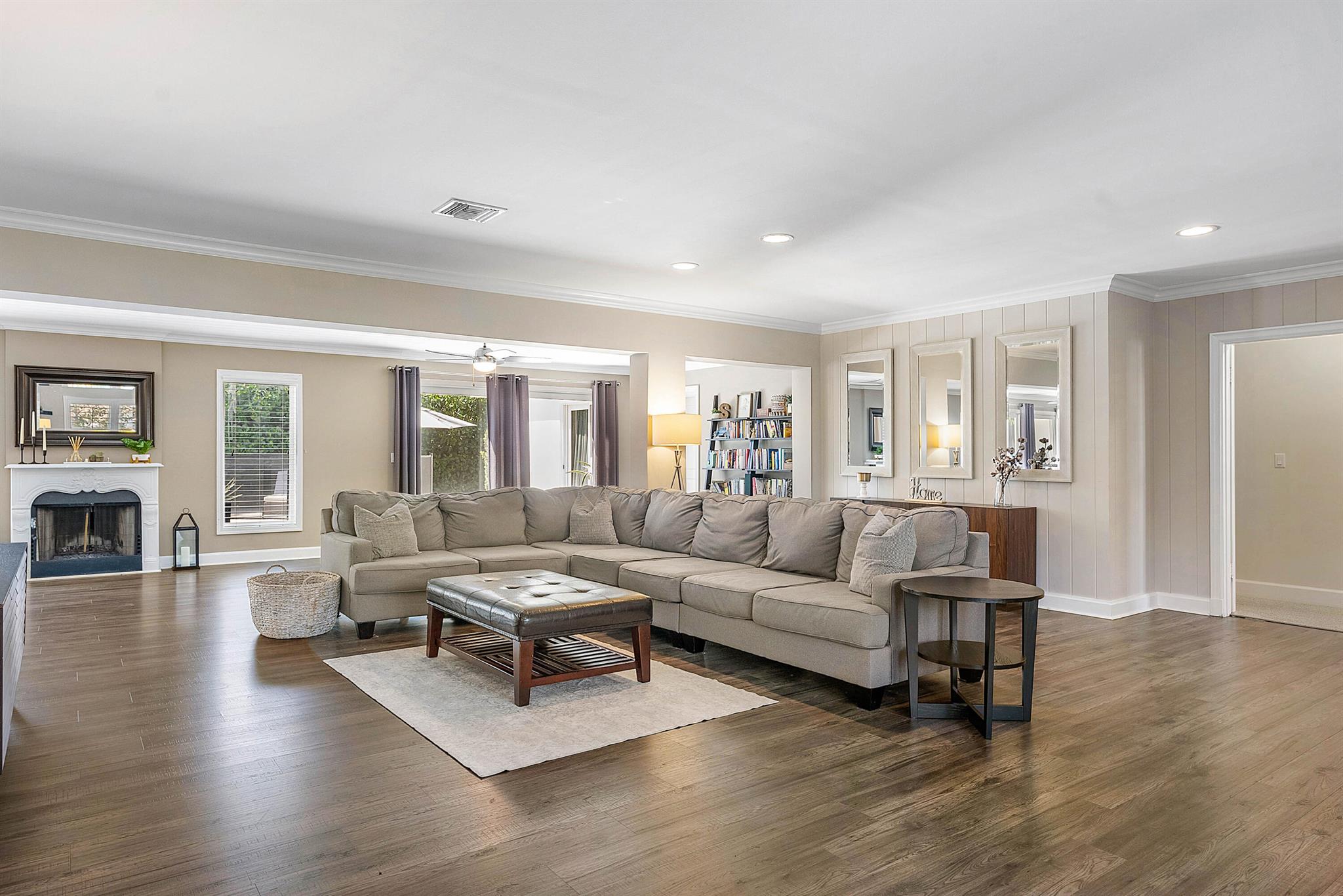 702 Lake Shore Drive