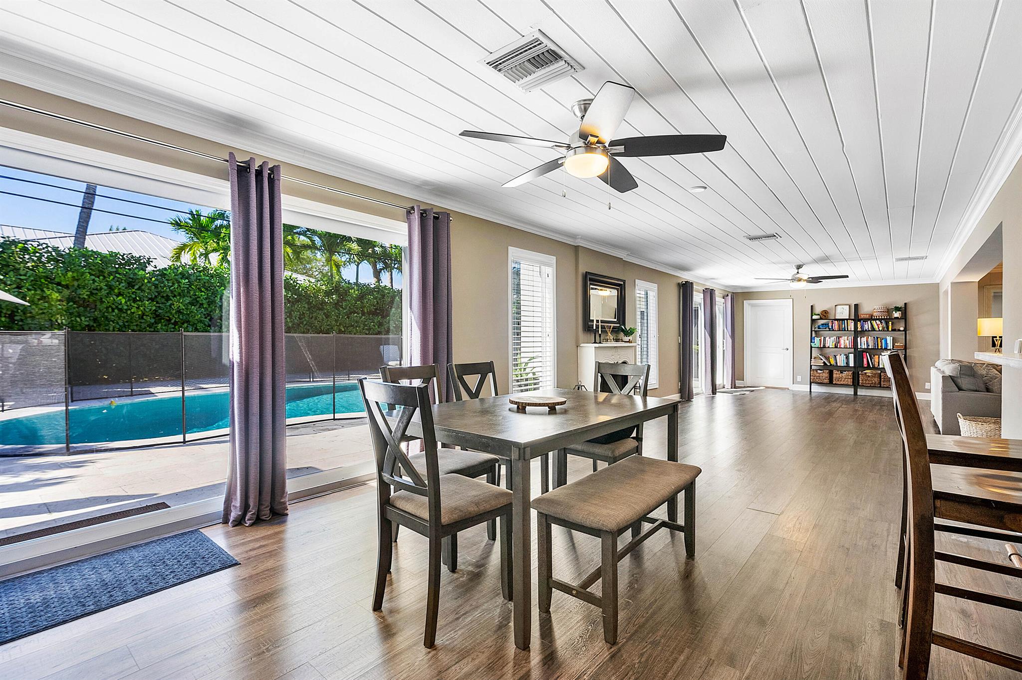 702 Lake Shore Drive