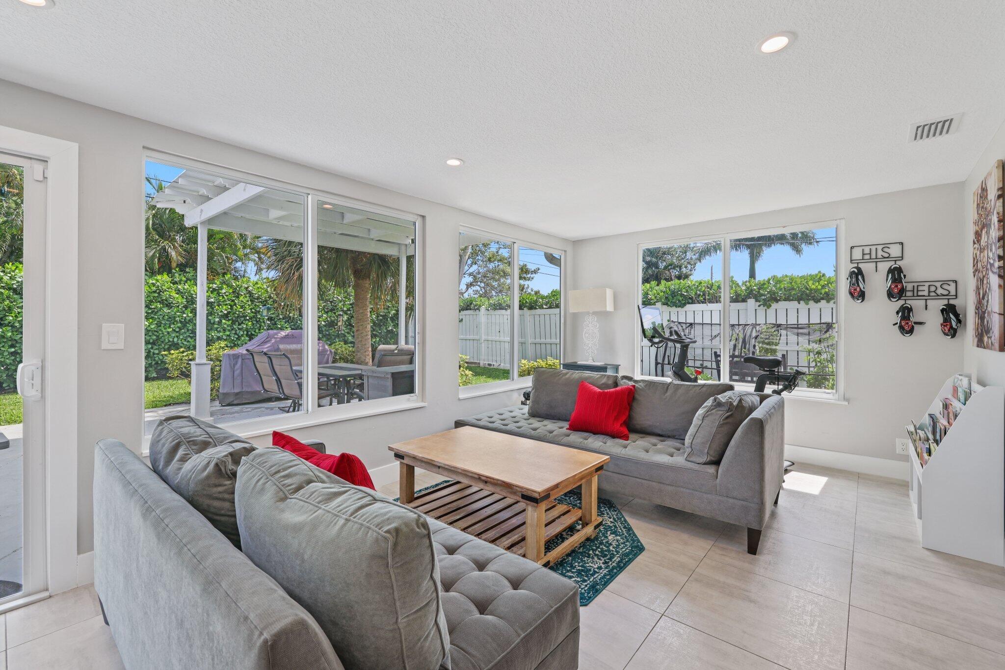 866 SW 12th Avenue
