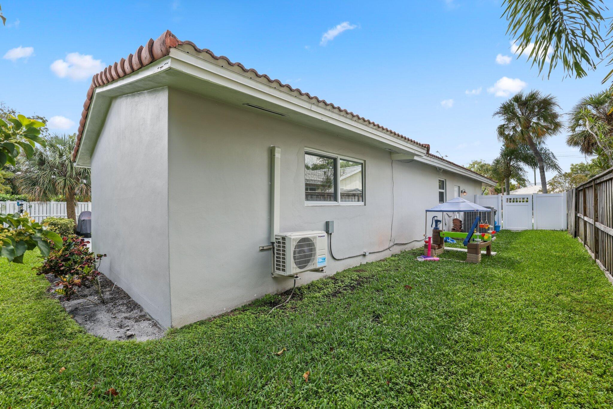 866 SW 12th Avenue