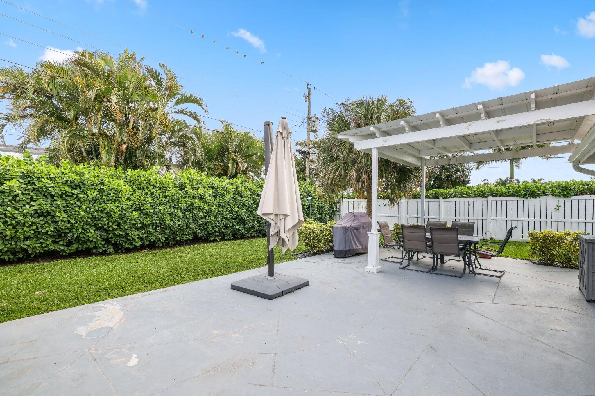 866 SW 12th Avenue