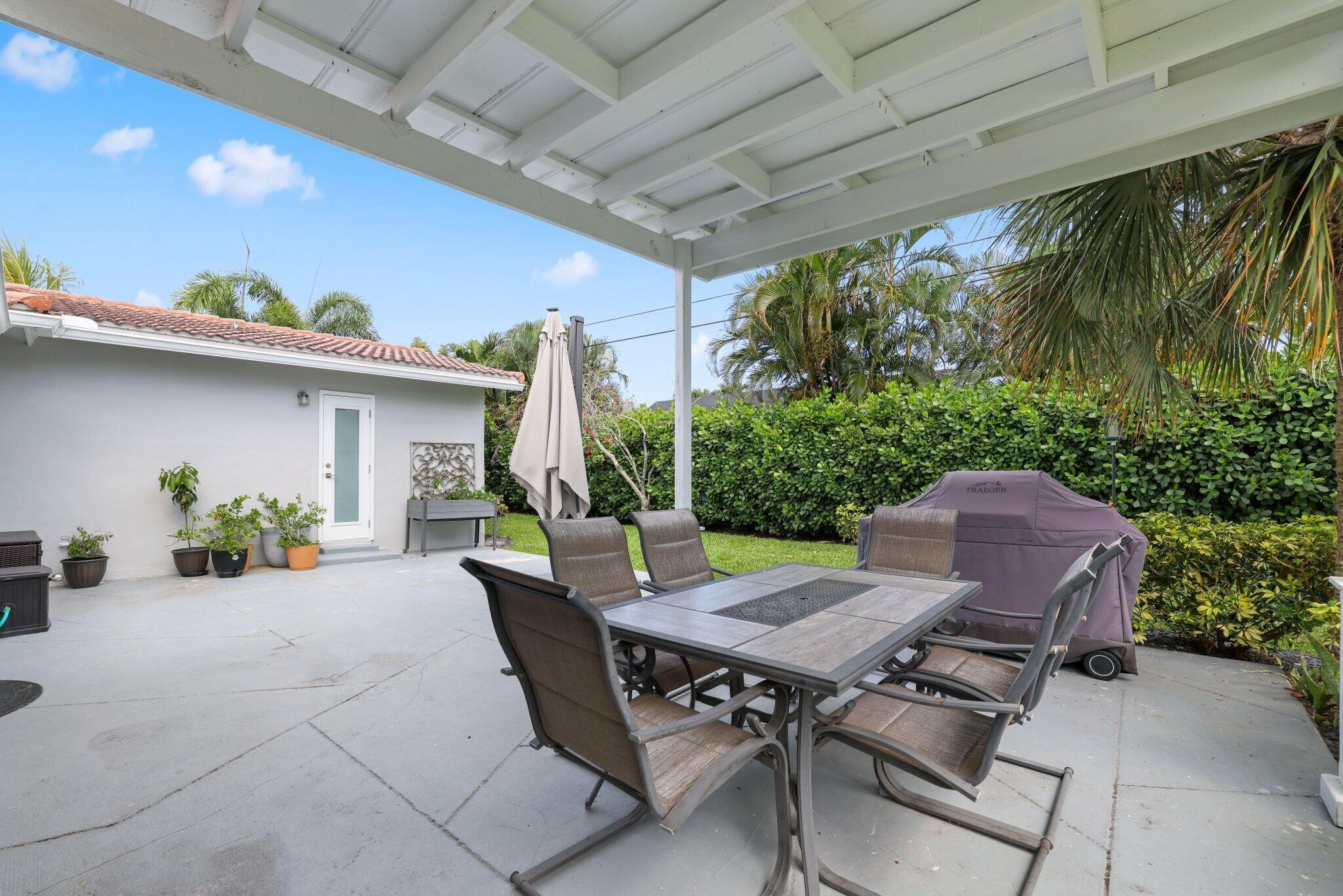 866 SW 12th Avenue