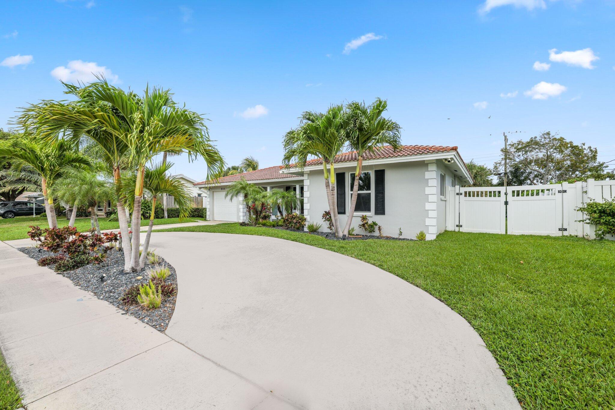 866 SW 12th Avenue