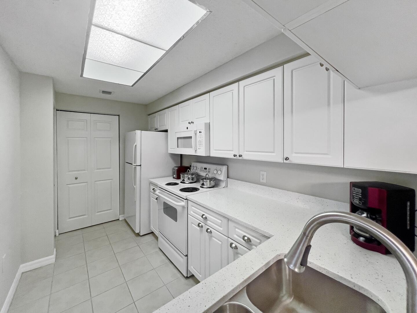 3018 Alcazar Place 104, Palm Beach Gardens Unit: 104
