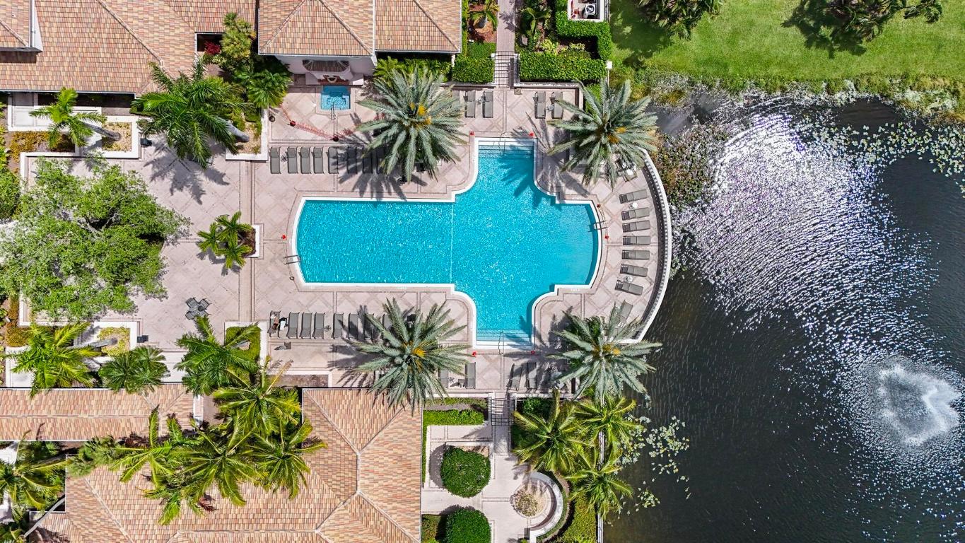 3018 Alcazar Place 104, Palm Beach Gardens Unit: 104